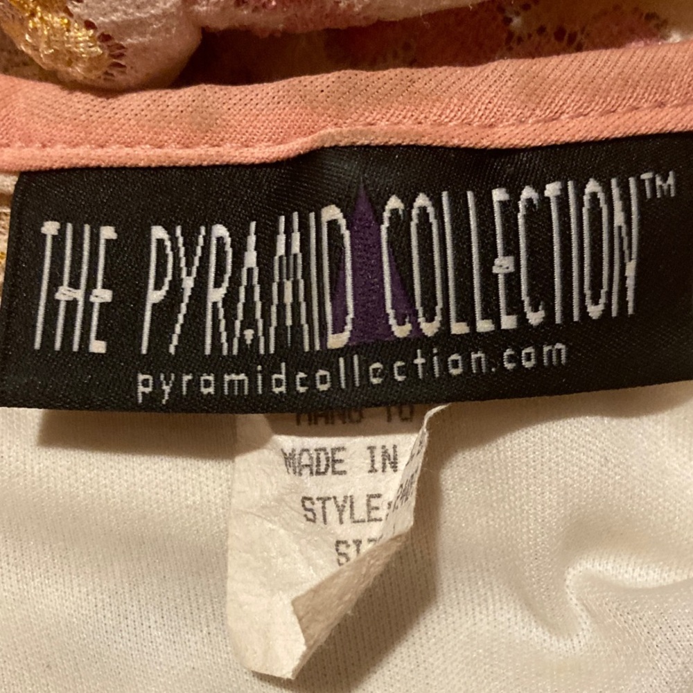 The Pyramid Collection Multicolor Floral Tunic - Picture 2 of 6